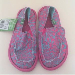 Girls sanuk 11